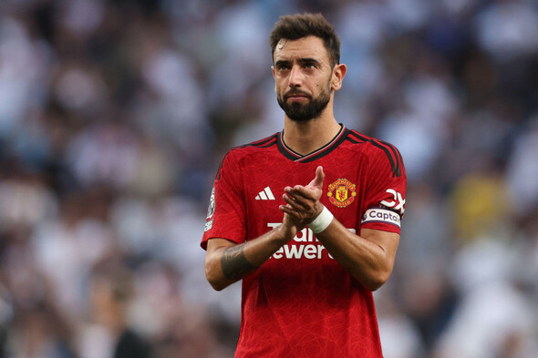 Fernandes demands apology for Man United penalty call - Vimarsana News