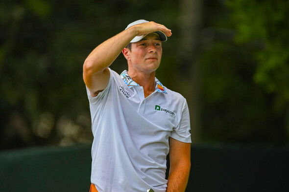 Hovland surges into six-shot lead at storm-delayed Tour Championship - Vimarsana News