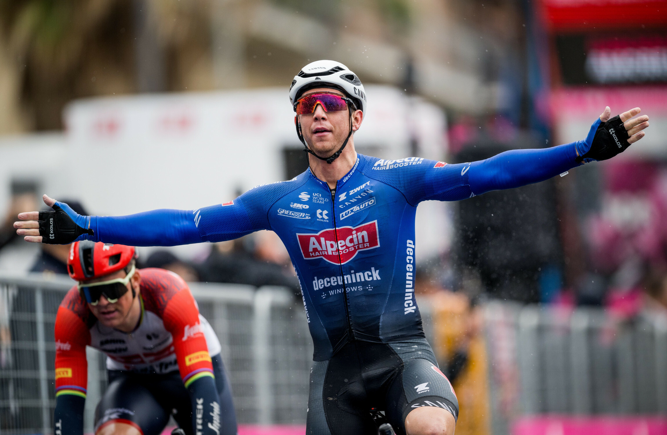 Groves sprints to stage four win as police foil Vuelta oil threat - Vimarsana News