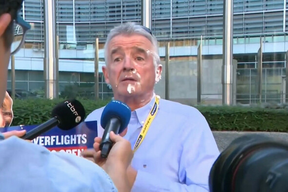 Ryanair boss Michael O'Leary gets pied in Brussels before European Commission protest - Vimarsana News
