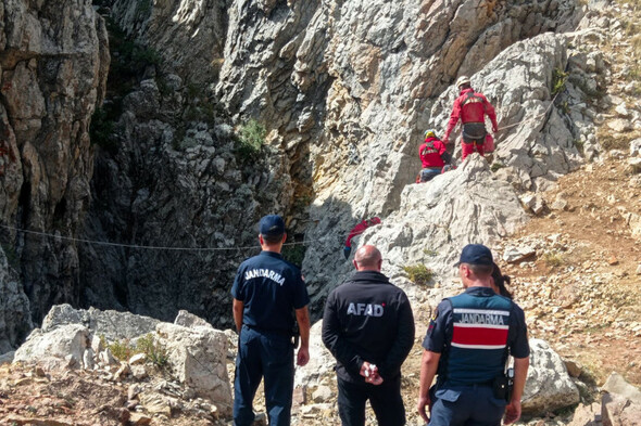 Huge rescue operation underway American trapped in Turkey cave after falling ill - Vimarsana News