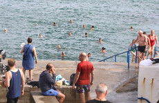 Chance of thunderstorms and spot flooding over mini heatwave weekend