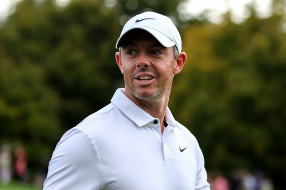 McIlroy tied for lead at storm-interrupted Irish Open - Vimarsana News
