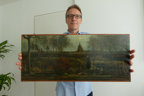 Dutch Art detective recovers Van Gogh painting that was stolen in midnight heist - Vimarsana News