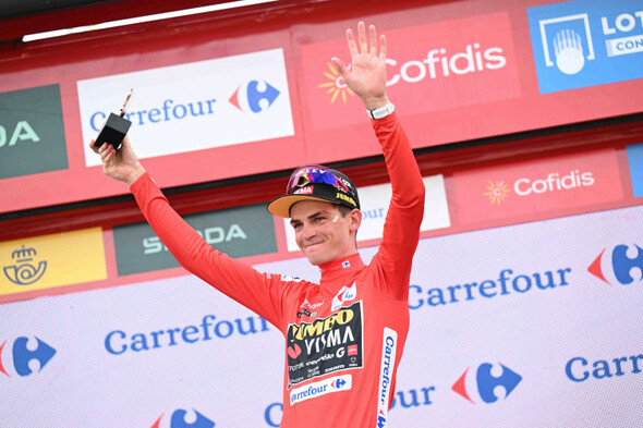 Kuss closes in on Vuelta a Espana glory - Vimarsana News