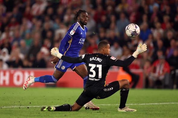 Bazunu concedes four against Leicester, Aaron Connolly scores to rescue point for Hull - Vimarsana News