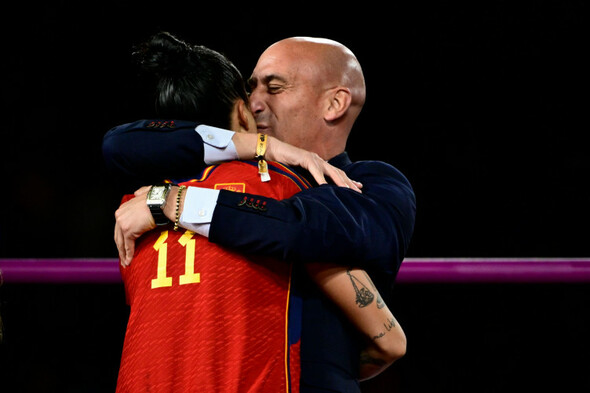 Spain star kissed by Rubliales left out of squad - Vimarsana News