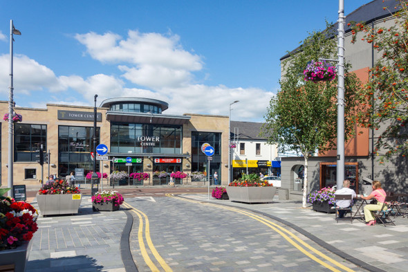 Police in Ballymena arrest man on suspicion of 'attempted hijacking' and carrying a blade - Vimarsana News