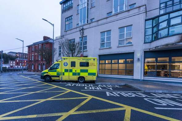 Patients told to 'explore all other options' as IT issues cause delays at Mercy Hospital A&E - Vimarsana News