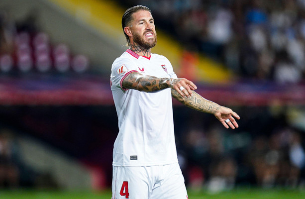 Barcelona beat Sevilla with a Sergio Ramos own goal