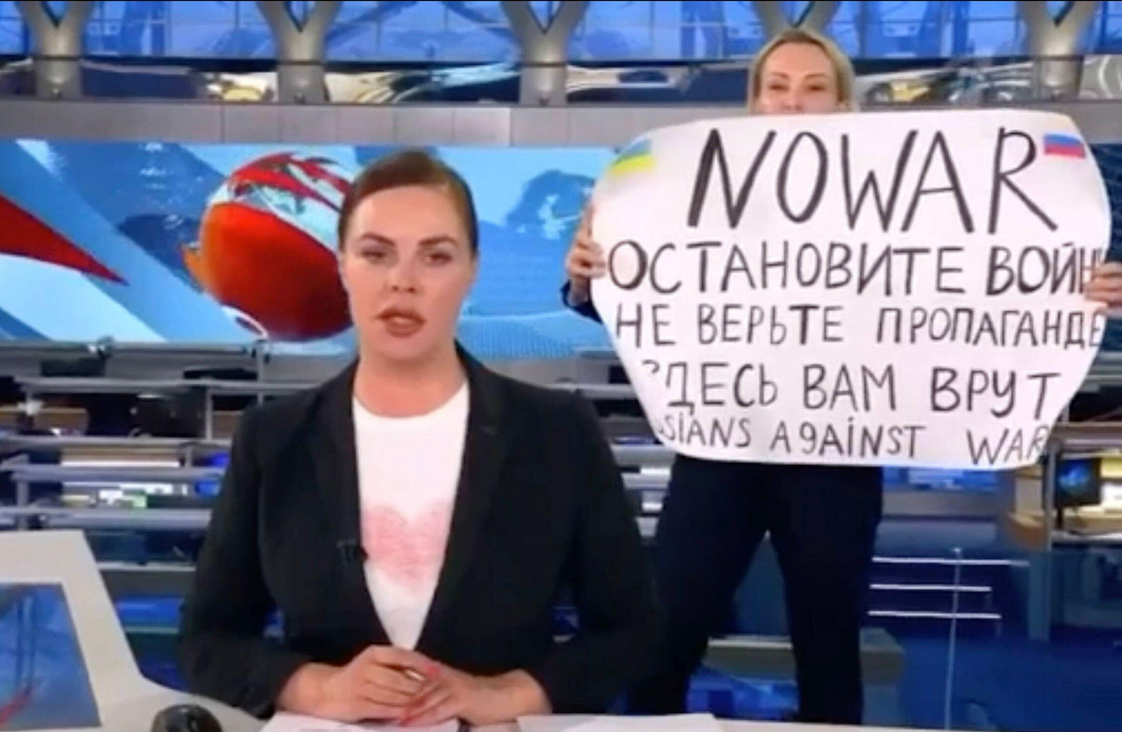 Russian Journalist Who Protested On TV Jailed For Over Eight Years In ...