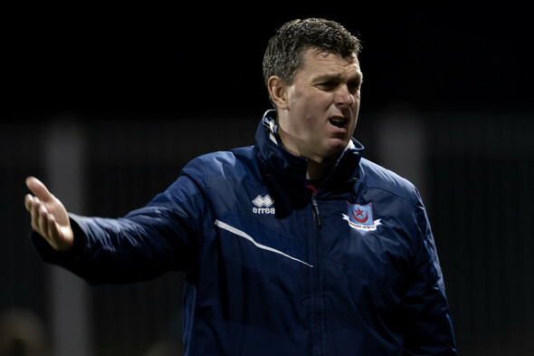 FAI ban Drogheda United fans from next away game after official struck by pyro - Vimarsana News