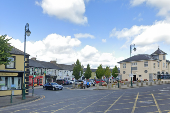 Abbeyleix in Co Laois named as Ireland's Tidiest Town for 2023 - Vimarsana News