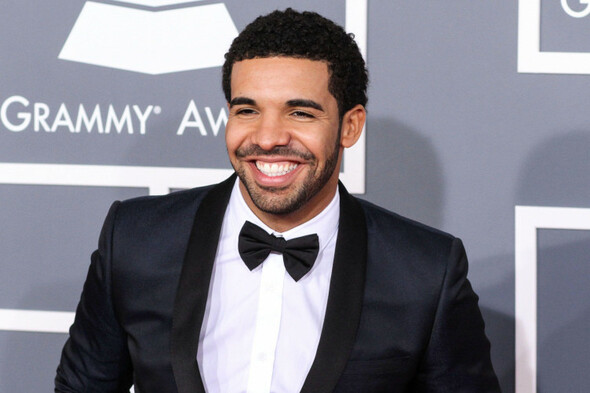 Rapper Drake taking break from music and touring due to recurring stomach issues - Vimarsana News