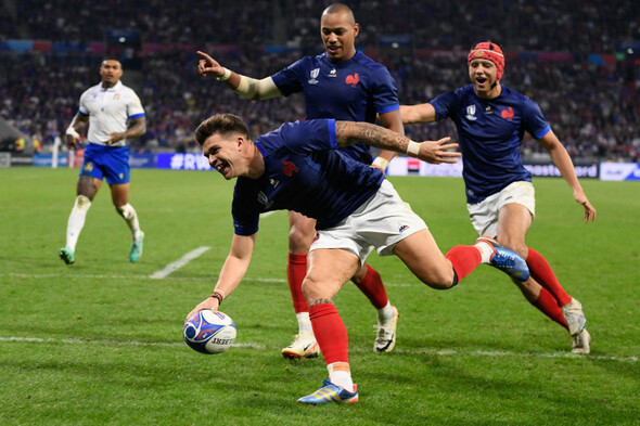 France thrash Italy to reach Rugby World Cup quarter-finals - Vimarsana News