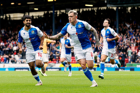 Szmodics reacts to Irish snub with goal and assist in thumping Blackburn win - Vimarsana News