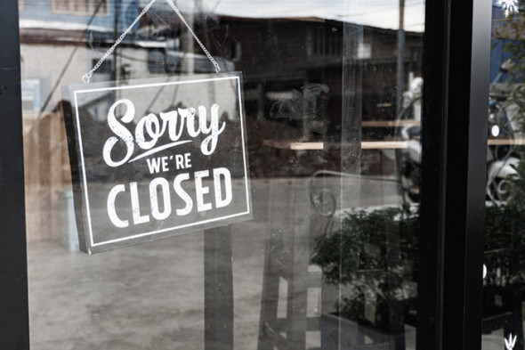 Cobwebs and undercooked spring rolls: Two closure orders served on food businesses last month - Vimarsana News