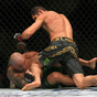 Makhachev rocks Volkanovski in Round 1 to retain UFC lightweight crown