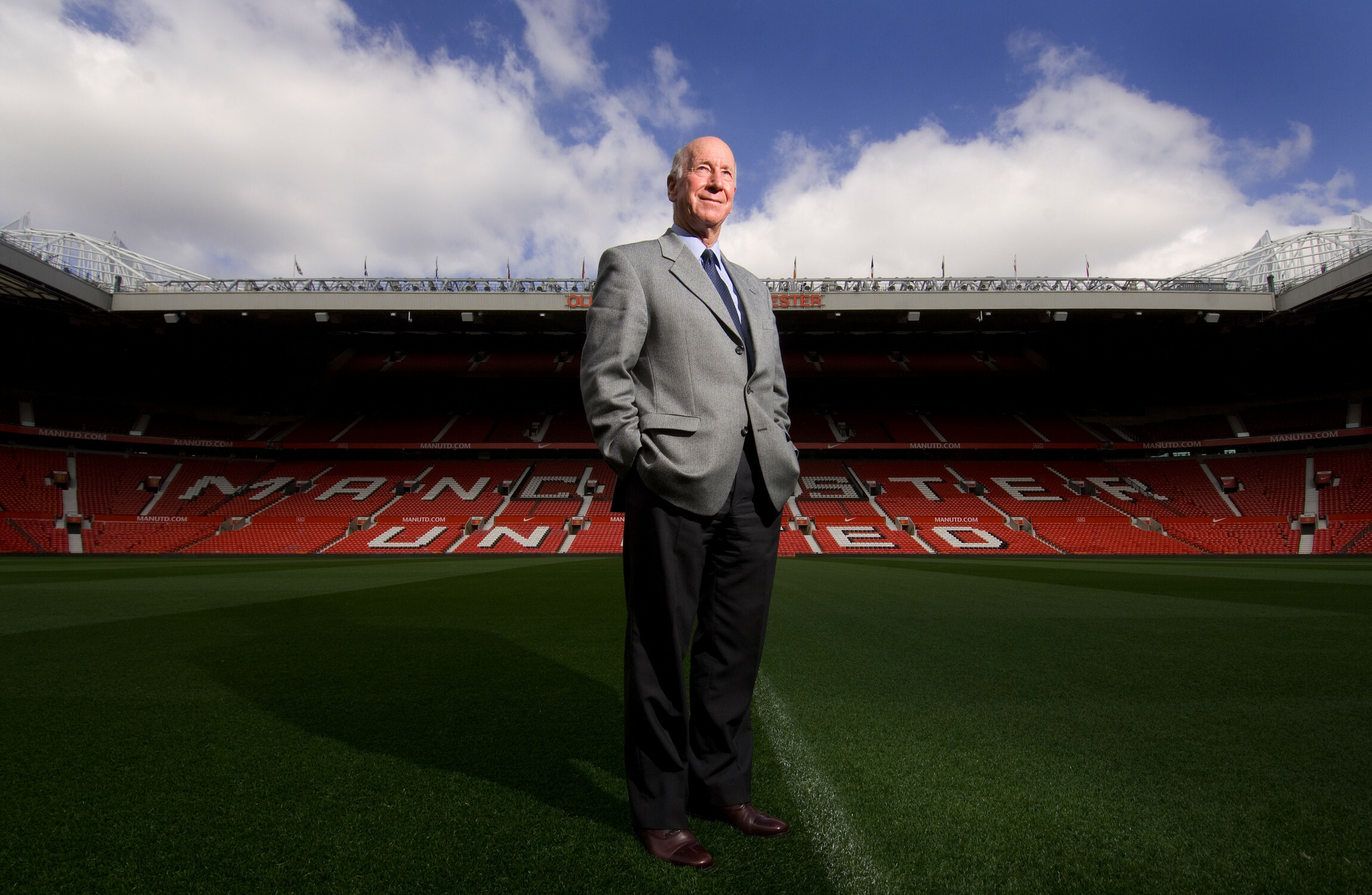 Inquest reveals Bobby Charlton died after accidental fall - Vimarsana News