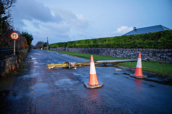 Around 110,000 homes and businesses without power as Storm Debi batters country - Vimarsana News