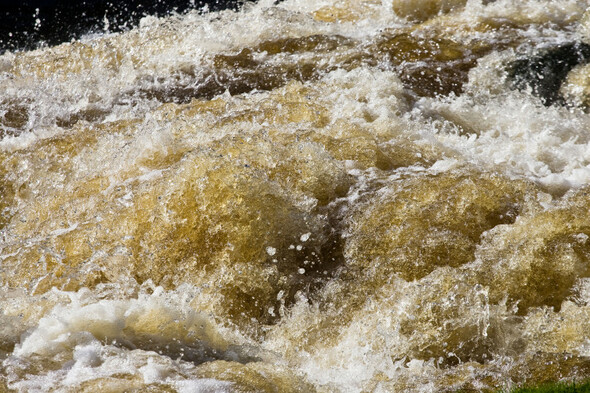 Councils told to 'prioritise' inspections for air, noise and water pollution - Vimarsana News