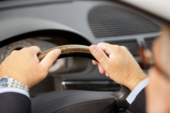 Varadkar not in favour of strict cut-off ages and restrictions for older drivers - Vimarsana News