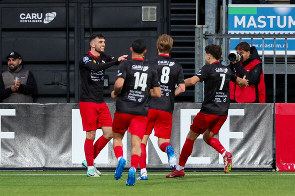Troy Parrott scores again for Excelsior while Xabi Alonso inspires Bayer Leverkusen - Vimarsana News