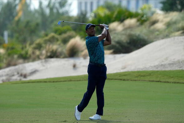 Tiger Woods admits to battling mental and physical fatigue as second-round rally fades - Vimarsana News