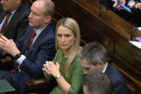 LIVE: Leaders' Questions under way ahead of confidence motion in Helen McEntee - Vimarsana News