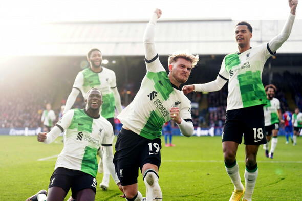 Elliott the late match-winner as Liverpool come from behind again to beat 10-man Palace - Vimarsana News