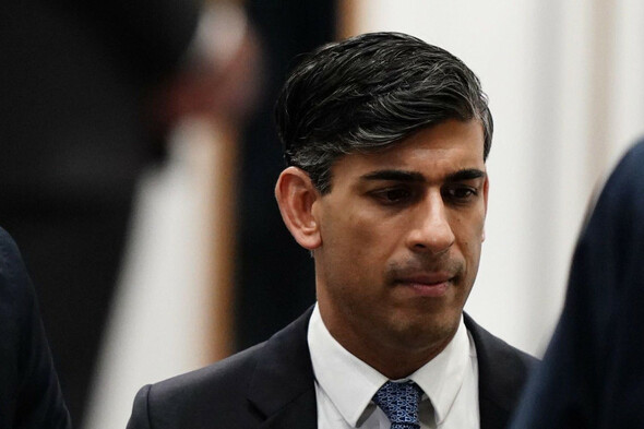 Rishi Sunak battles mass rebellion by Tory MPs over his Rwanda immigration plan - Vimarsana News
