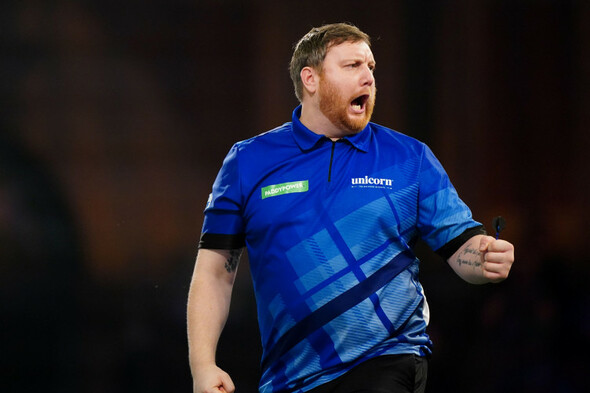 'Plumbing at 11, darts at 8' - Cameron Menzies eases into second round - Vimarsana News