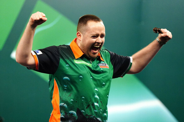 Carlow's Steve Lennon comes back from the brink to win nailbiter at World Darts Championship - Vimarsana News