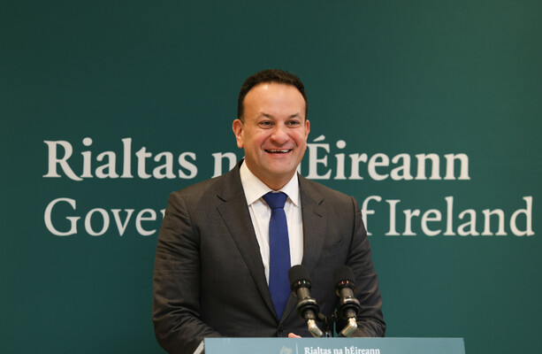 Le Taoiseach s’est « immédiatement méfié » de la farce de deux comédiens russes, mais a dû jouer le jeu