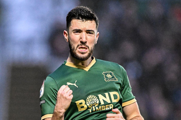 Irish starlet Finn Azaz scores wonder volley for Plymouth in six-goal thriller - Vimarsana News