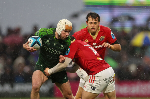 'The player who hit him... Is he coming in legally or is he coming in from the side?' - Vimarsana News