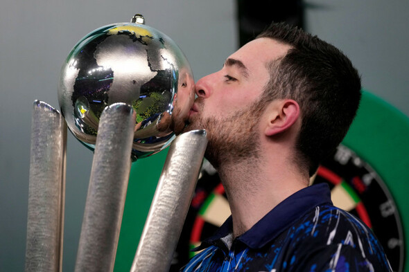 Luke Humphries crowned world darts champion after epic final against 16-year-old Littler - Vimarsana News