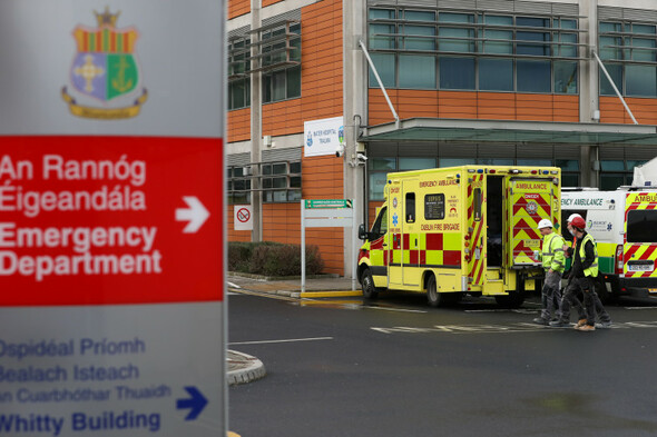 Significant increase in emergency department attendances for slips and falls amid cold snap - Vimarsana News