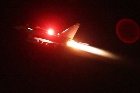 Explainer: Why did the US and UK just launch airstrikes in Yemen? - Vimarsana News