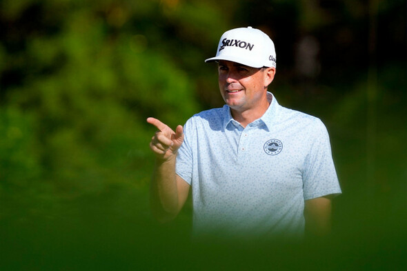 Bradley and Murray share lead in Hawaii as Power sits 11 off heading into final round - Vimarsana News