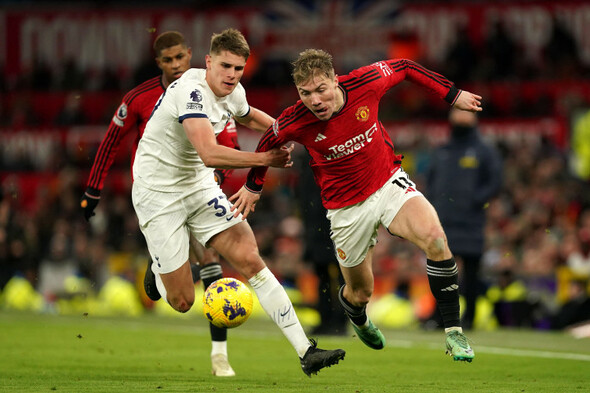 Tottenham fight back twice to deny Manchester United victory - Vimarsana News