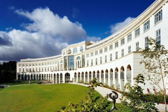 Powerscourt Hotel to build new accommodation for staff despite objection from estate owners - Vimarsana News