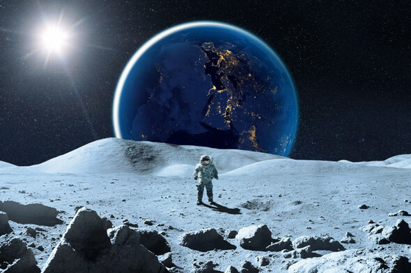 Poll: Should we still be trying to reach the moon? - Vimarsana News