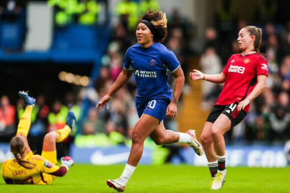 Chelsea and Man City stars net hat-tricks as title race hots up - Vimarsana News