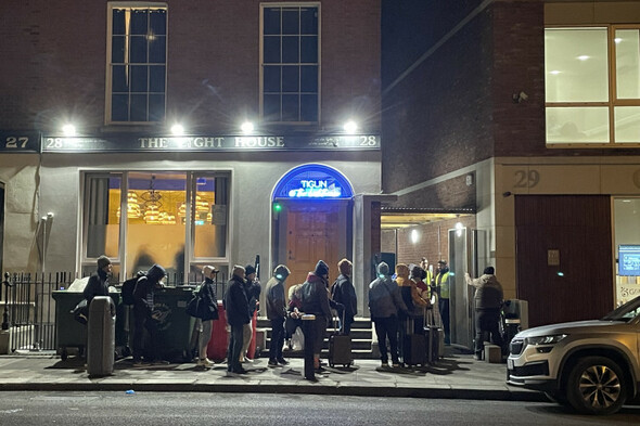 Asylum seekers endure sub-zero temperatures on Dublin streets without tents or sleeping bags - Vimarsana News