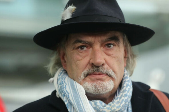 Ian Bailey's remains cremated in private service in Co Cork - Vimarsana News