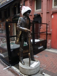 PICTURES: Molly Malone and Phil Lynott in woolly hats