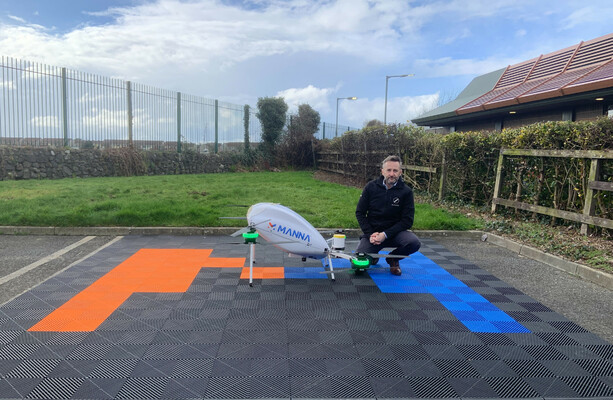 L'entreprise de livraison de nourriture par drone déclare qu'elle prévoit de traiter les plaintes concernant le bruit lorsqu'elle commencera les livraisons D15