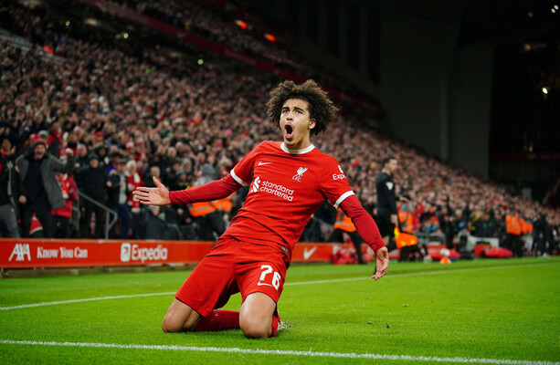 Komas et Danz, 18 ans, ont mené Liverpool à la victoire contre Southampton et à se qualifier pour les quarts de finale