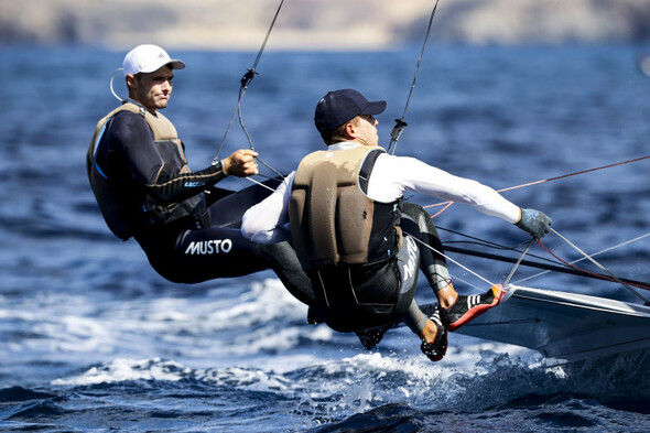 Dickson and Waddilove take second in final race at 49er World Championships - Vimarsana News